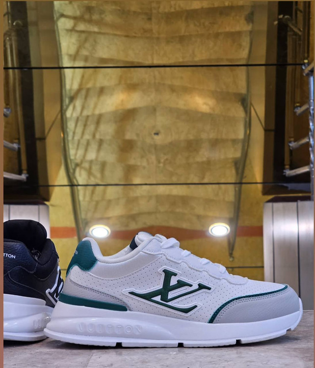 کتونی لویی ویتون کلاسیک کیفیت مستر - سایز 40 تا 45 - Louis Vuitton Classic