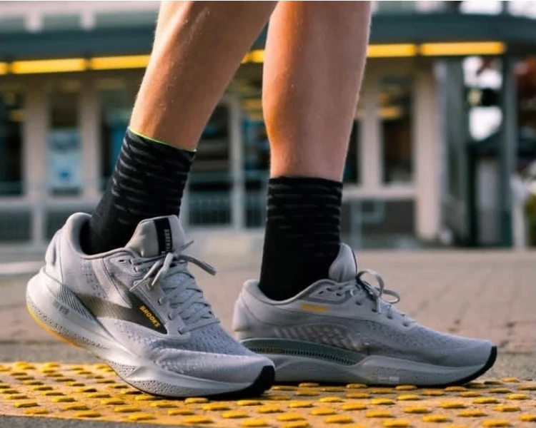 کتونی بروکس آدرنالین 24 کیفیت مستر - سایز 40 تا 45 - Brooks Adrenaline GTS 24