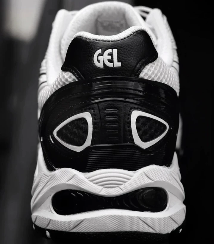 کتونی آسیکس کاهانا تی آر وی4 کیفیت مستر - سایز 40 تا 45 - ASICS Kahana TR V4