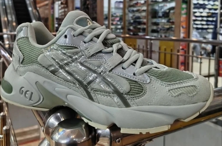 کتونی آسیکس ژل کایانو 5 کیفیت مستر - سایز 40 تا 45 - Asics Gel-Kayano 5