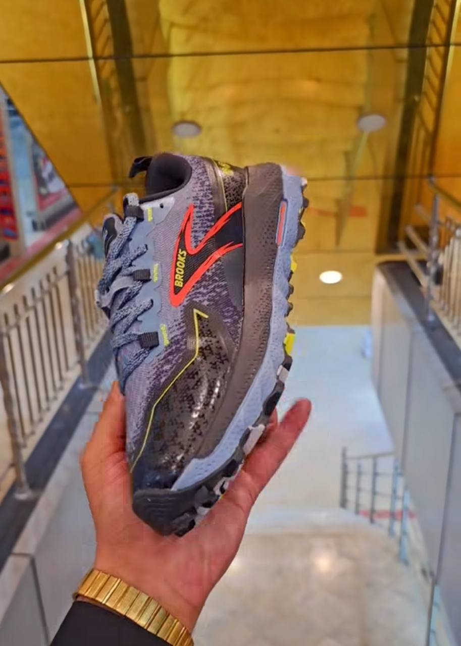 کتونی بروکس کاسکادیا 18 کیفیت مستر ویتنامی - سایز 40 تا 45 - Brooks Cascadia 18