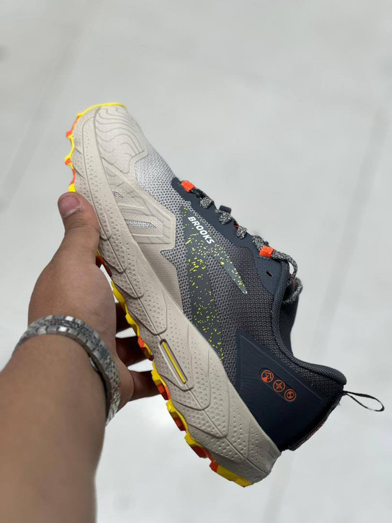 کتونی بروکس کاسکادیا 17 کیفیت مستر ویتنامی - سایز 40 تا 45 - Brooks Cascadia 17