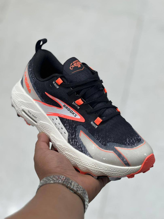 کتونی بروکس کاسکادیا 18 کیفیت مستر ویتنامی - سایز 40 تا 45 - Brooks Cascadia 18