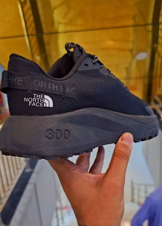 کتونی نورث فیس 300 ضدآب - سایز 40 تا 45 - NorthFace 300