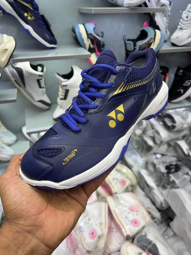 کتونی یانکس مخصوص رشته بدمینتون کیفیت مستر - سایز 38 تا 45 - Yonex Power Cushion 65 Z2