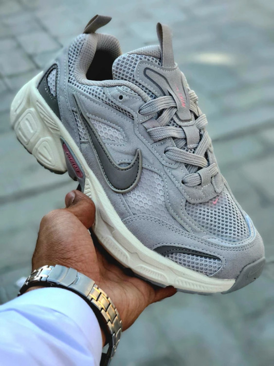 کتونی نایکی وی فایو کی ویتنامی وارداتی - سایز 40 تا 45 - Nike V5k Run