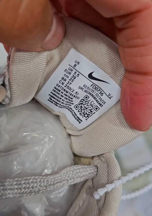 کتونی نایکی وی تو کی کیفیت مستر - سایز 37 تا 40 - Nike V2k Run