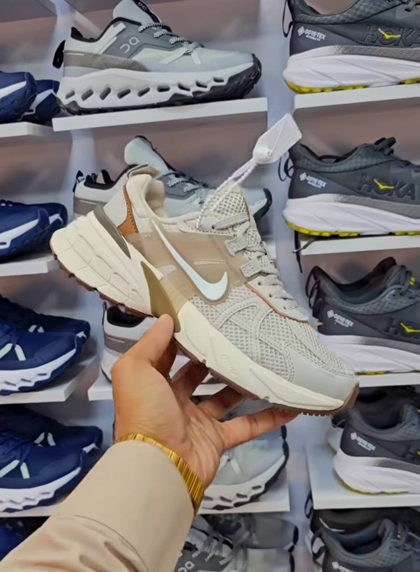 کتونی نایکی وی تو کی کیفیت مستر - سایز 37 تا 40 - Nike V2k Run