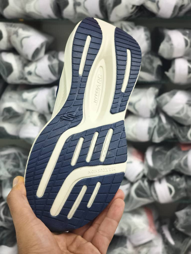 کتونی اسکیچرز کیفیت مستر - سایز 37 تا 40 - Skechers Slip-ins Max Cushioning