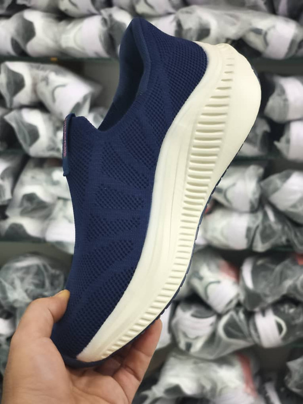 کتونی اسکیچرز کیفیت مستر - سایز 37 تا 40 - Skechers Slip-ins Max Cushioning