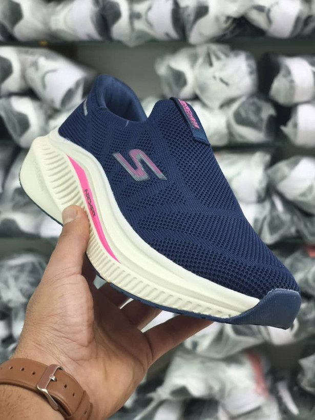 کتونی اسکیچرز کیفیت مستر - سایز 37 تا 40 - Skechers Slip-ins Max Cushioning