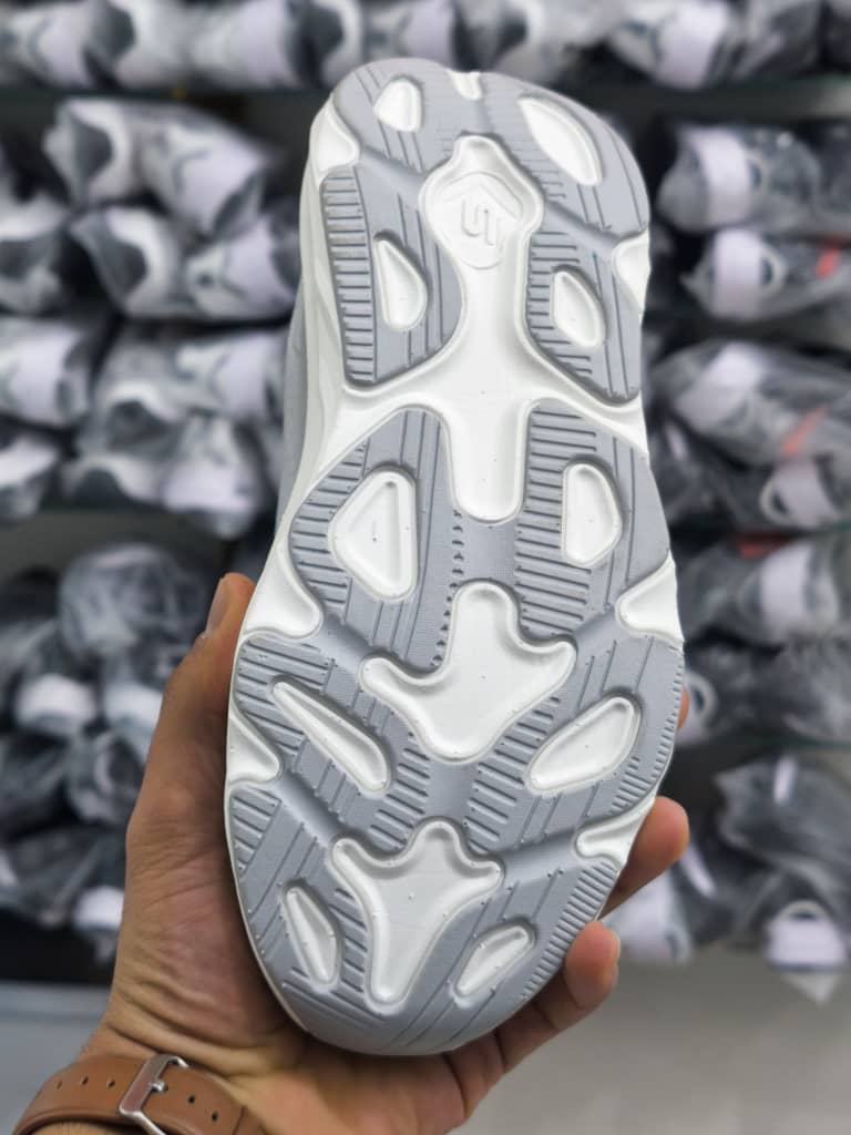 کتونی اسکیچرز کیفیت مستر - سایز 37 تا 40 - Skechers Slip-ins Max Cushioning