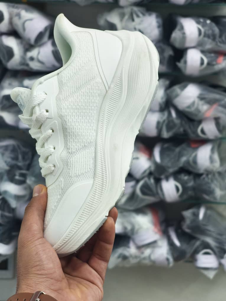 کتونی اسکیچرز کیفیت مستر - سایز 37 تا 40 - Skechers Slip-ins Max Cushioning