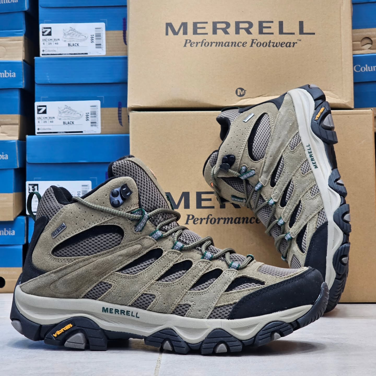بوت مرل ضدآب کیفیت مستر - سایز 40 تا 45 - Merrell Moab 3 Mid GTX