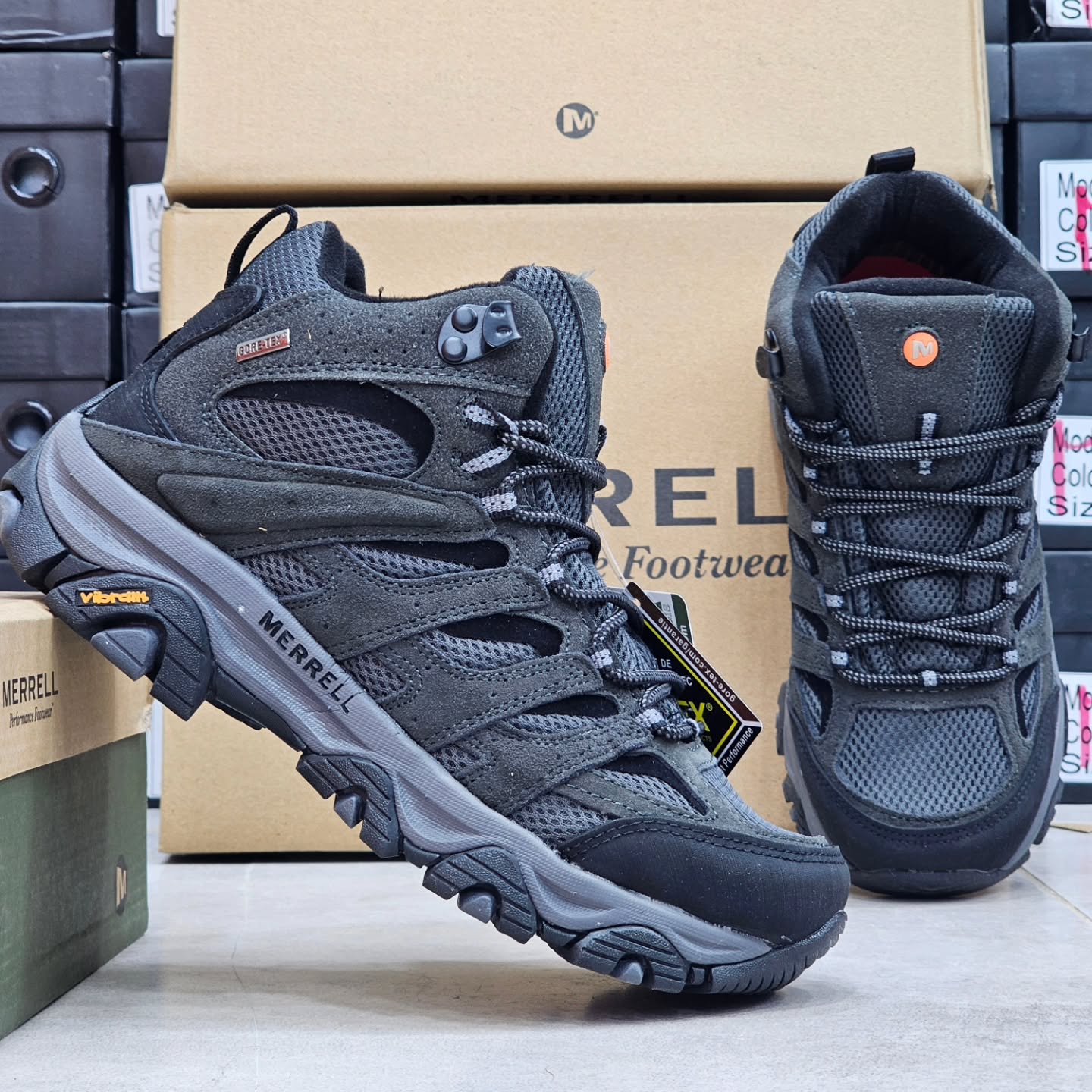 بوت مرل ضدآب کیفیت مستر - سایز 40 تا 45 - Merrell Moab 3 Mid GTX