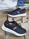 کتونی آن رانینگ کیوسی کلودزون - سایز 40 تا 45 - On Running QC Cloudzone