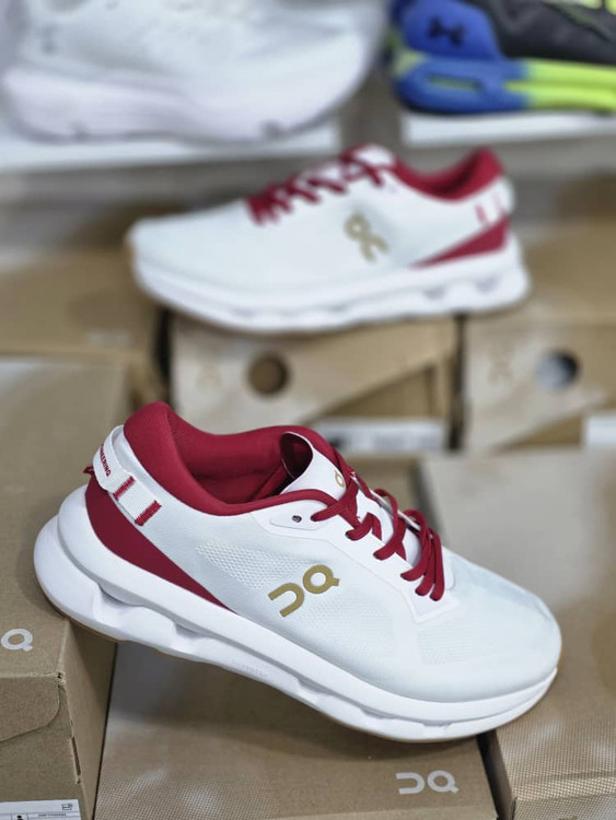 کتونی آن رانینگ کیوسی کلودزون - سایز 40 تا 45 - On Running QC Cloudzone