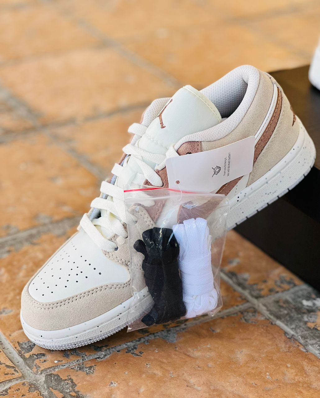 کتونی نایکی ایر جردن1 ویتنامی وارداتی - سایز 37 تا 40 - Nike Air jordan1