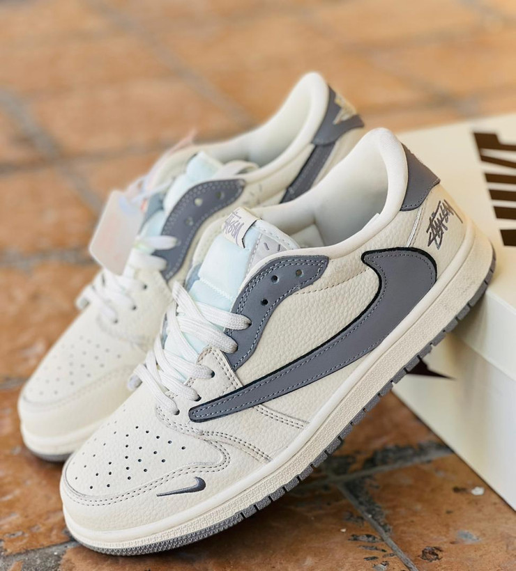 کتونی نایکی ایر جردن 1 تراویس اسکات کیفیت مستر - سایز 40 تا 45 - Nike Air jordan 1 High Travis Scot