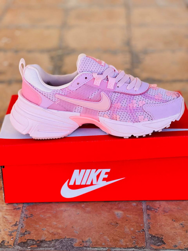 کتونی نایکی وی تو کی کیفیت مستر - سایز 37 تا 40 - Nike V2k Run