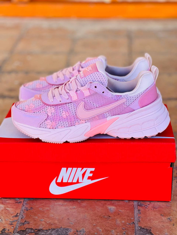 کتونی نایکی وی تو کی کیفیت مستر - سایز 37 تا 40 - Nike V2k Run