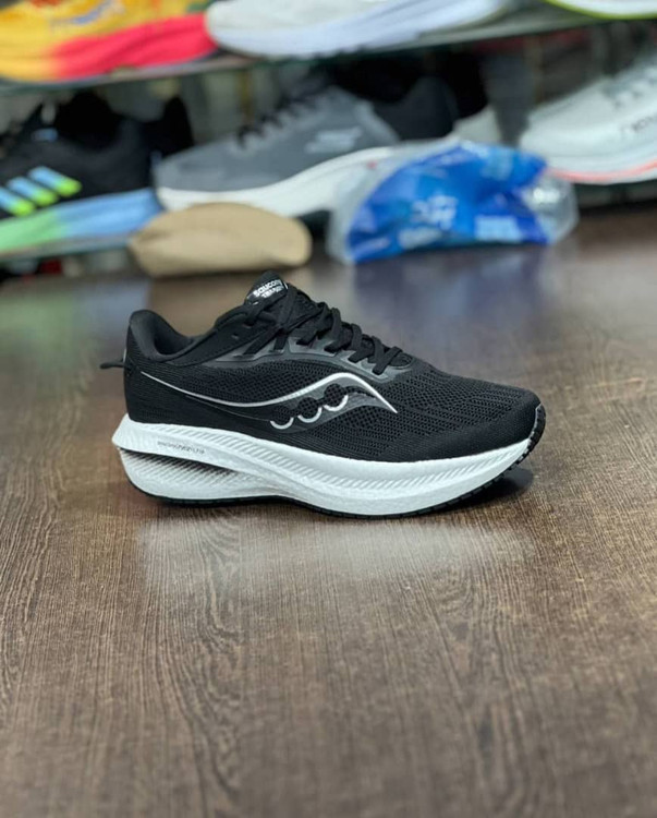 کتونی ساکونی تریمپ 21 کیفیت مستر - سایز 36 تا 45 - Saucony Triumph 21