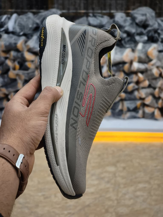 کتونی اسکیچرز بدون بند کیفیت مستر - سایز 40 تا 45 - Skechers Max Cushioning