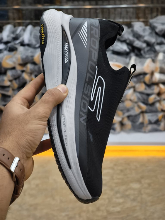 کتونی اسکیچرز بدون بند کیفیت مستر - سایز 40 تا 45 - Skechers Max Cushioning