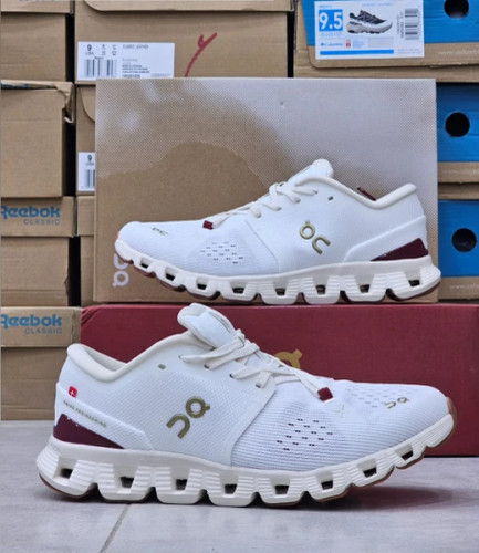 کتونی آن رانینگ کیوسی کلود ایکس 4 - سایز 40 تا 45 - On Running QC Cloud X 4