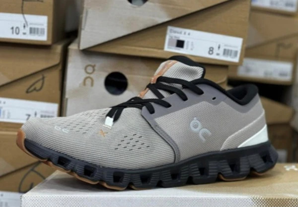 کتونی آن رانینگ کیوسی کلود ایکس 4 - سایز 40 تا 45 - On Running QC Cloud X 4