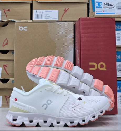 کتونی آن رانینگ کیوسی کلود ایکس 4 - سایز 40 تا 45 - On Running QC Cloud X 4
