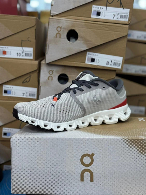 کتونی آن رانینگ کیوسی کلود ایکس 4 - سایز 40 تا 45 - On Running QC Cloud X 4