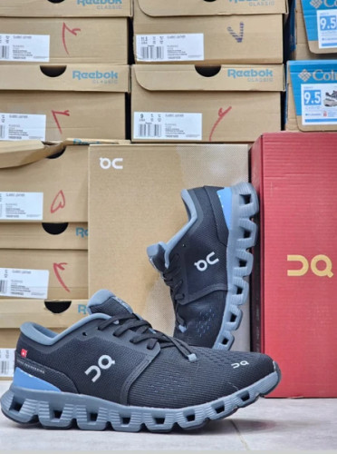 کتونی آن رانینگ کیوسی کلود ایکس 4 - سایز 40 تا 45 - On Running QC Cloud X 4