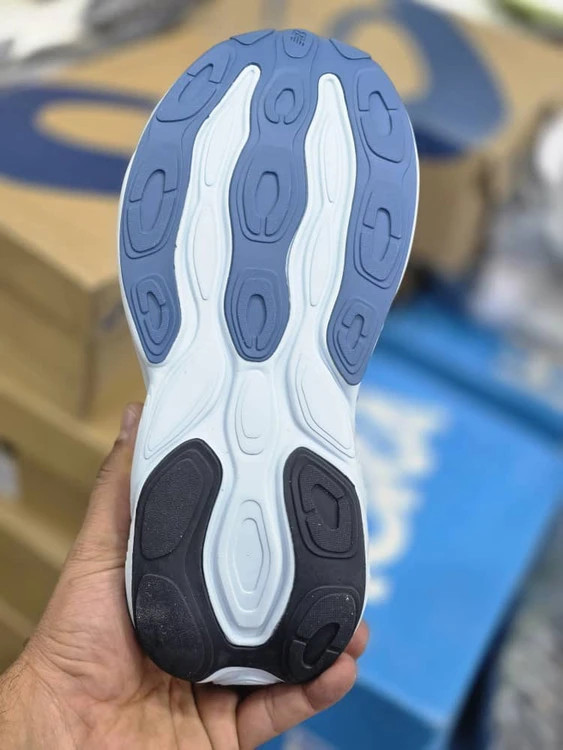 کتونی نیوبالانس 880 کیفیت مستر - سایز 40 تا 45 - New Balance 880