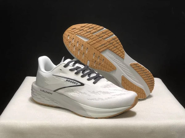 کتونی بروکس لانچ 11 کیفیت مستر - سایز 40 تا 45 - Brooks Launch 11
