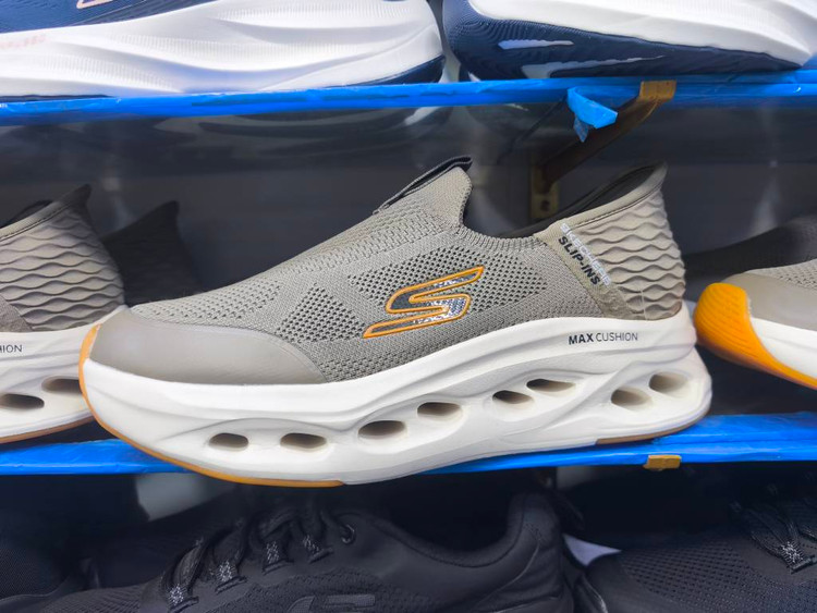 کتونی اسکیچرز بدون بند کیفیت مستر - سایز 40 تا 45 - Skechers Max Cushioning