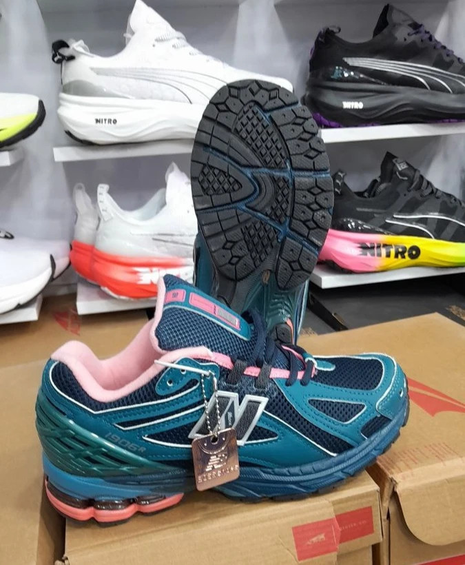 کتونی نیوبالانس 1906 ویتنامی وارداتی - سایز 40 تا 45 - Newbalance 1906