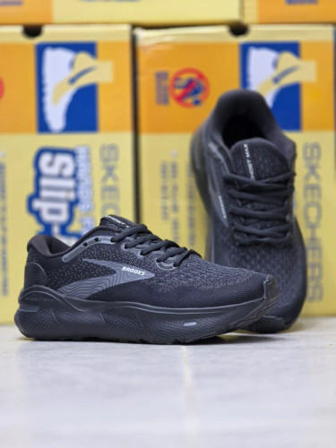 کتونی بروکس گاست مکس 2 - سایز 40 تا 45 - Brooks Ghost Max 2