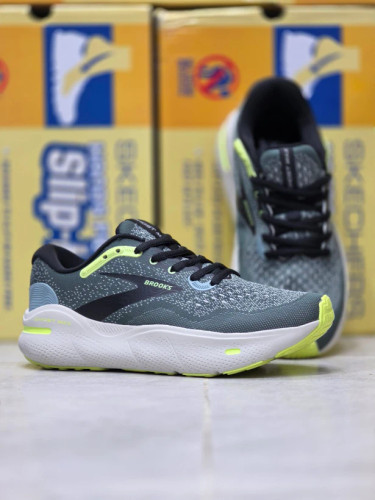 کتونی بروکس گاست مکس 2 - سایز 40 تا 45 - Brooks Ghost Max 2