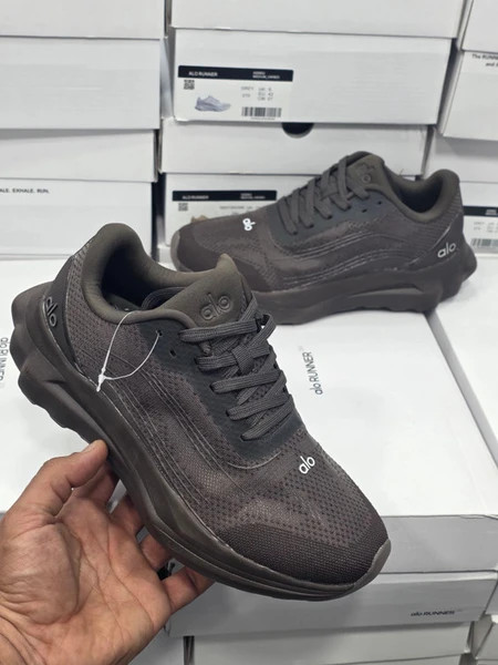 کتونی الو رانر کیفیت مستر - سایز 40 تا 45 - Alo Runner
