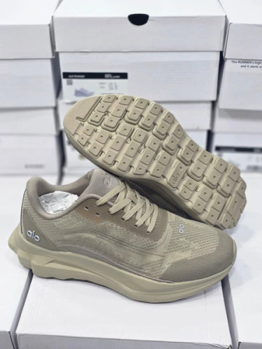 کتونی الو رانر کیفیت مستر - سایز 40 تا 45 - Alo Runner