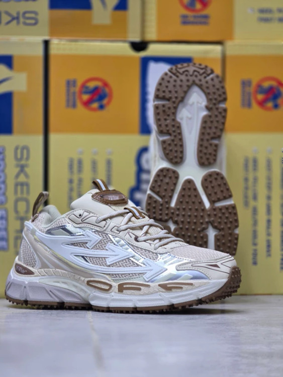 کتونی آف وایت کیفیت مستر - سایز 40 تا 45 - Off White