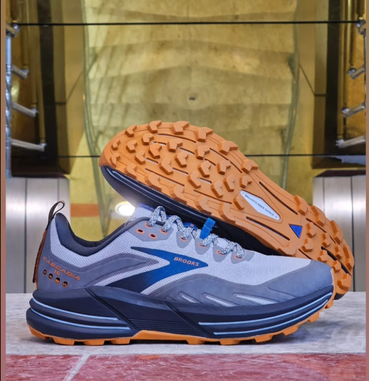 کتونی بروکس کاسکادیا 16 کیفیت مستر - سایز 40 تا 45 - Brooks Cascadia 16