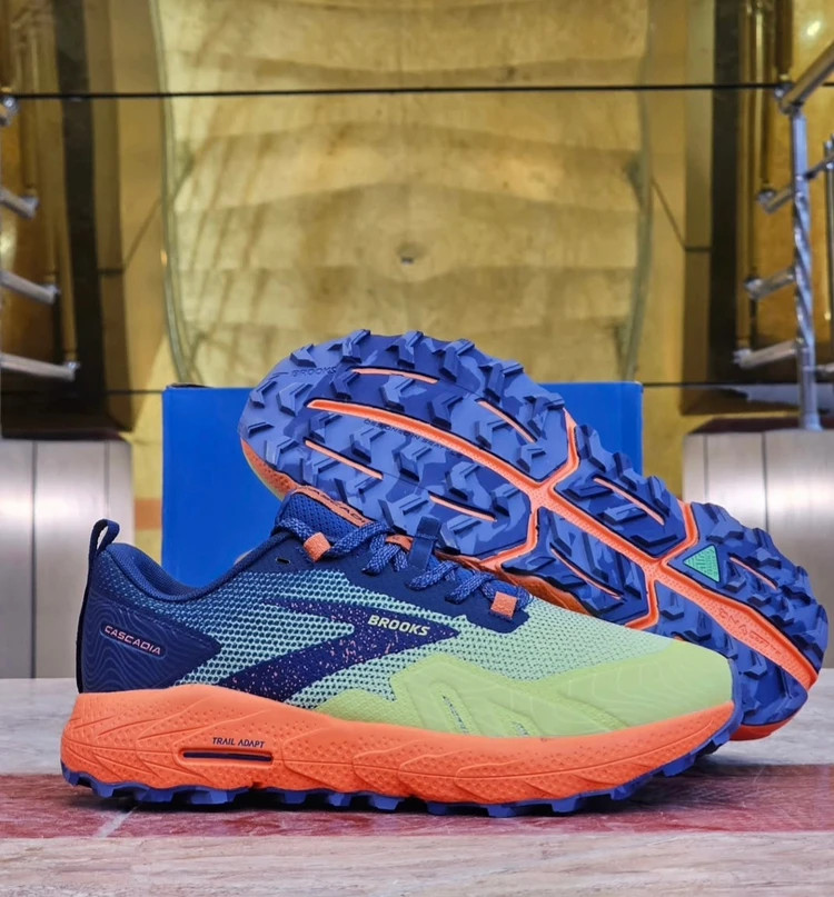 کتونی بروکس کاسکادیا 17 کیفیت مستر - سایز 40 تا 45 - Brooks Cascadia 17