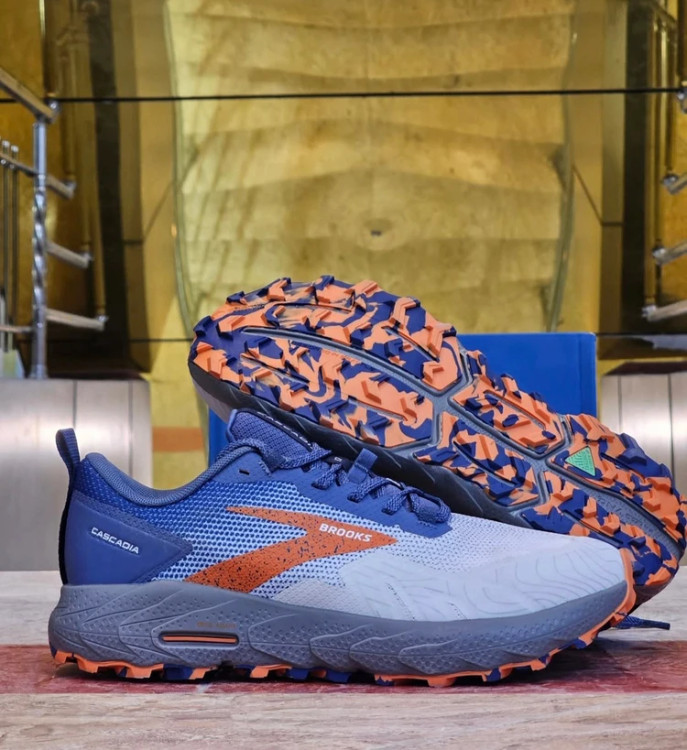 کتونی بروکس کاسکادیا 17 کیفیت مستر - سایز 40 تا 45 - Brooks Cascadia 17