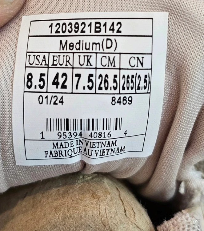 کتونی بروکس کاسکادیا 17 کیفیت مستر - سایز 40 تا 45 - Brooks Cascadia 17