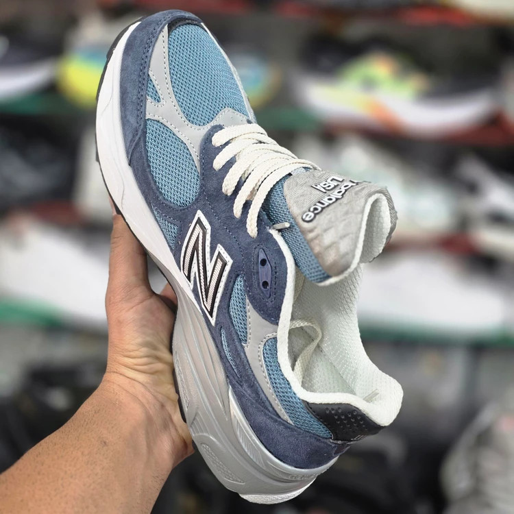 کتونی نیوبالانس 990 کیفیت مستر - سایز 40 تا 45 - New Balance 990