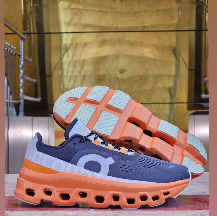 کتونی آن رانینگ کیوسی کلود مانستر - سایز 40 تا 45 - On Runinng Cloudmonster