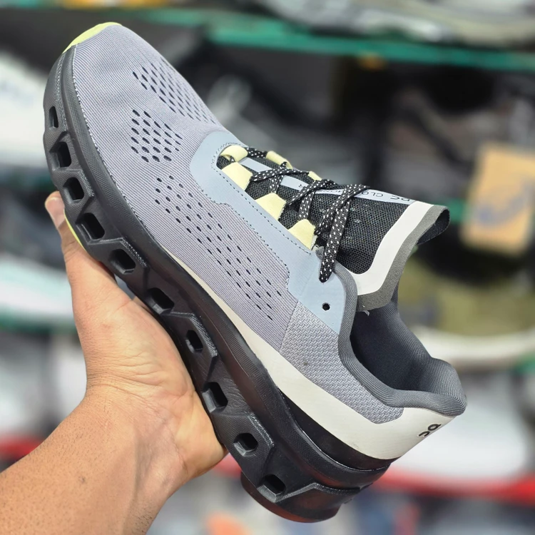 کتونی آن رانینگ کیوسی کلود مانستر - سایز 40 تا 45 - On Runinng Cloudmonster