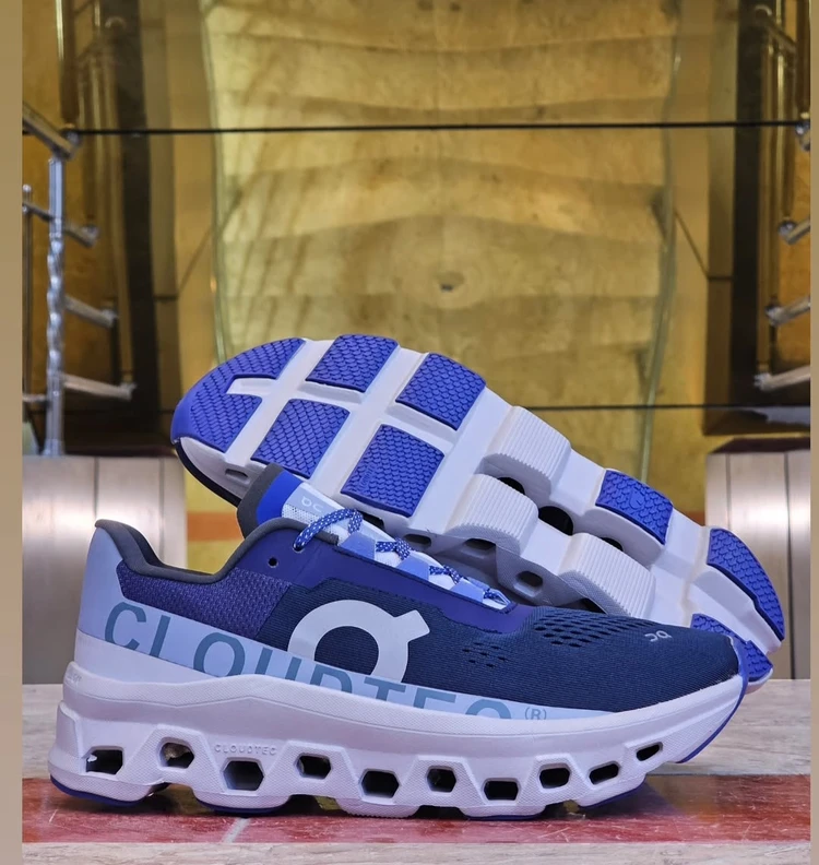 کتونی آن رانینگ کیوسی کلود مانستر - سایز 40 تا 45 - On Runinng Cloudmonster